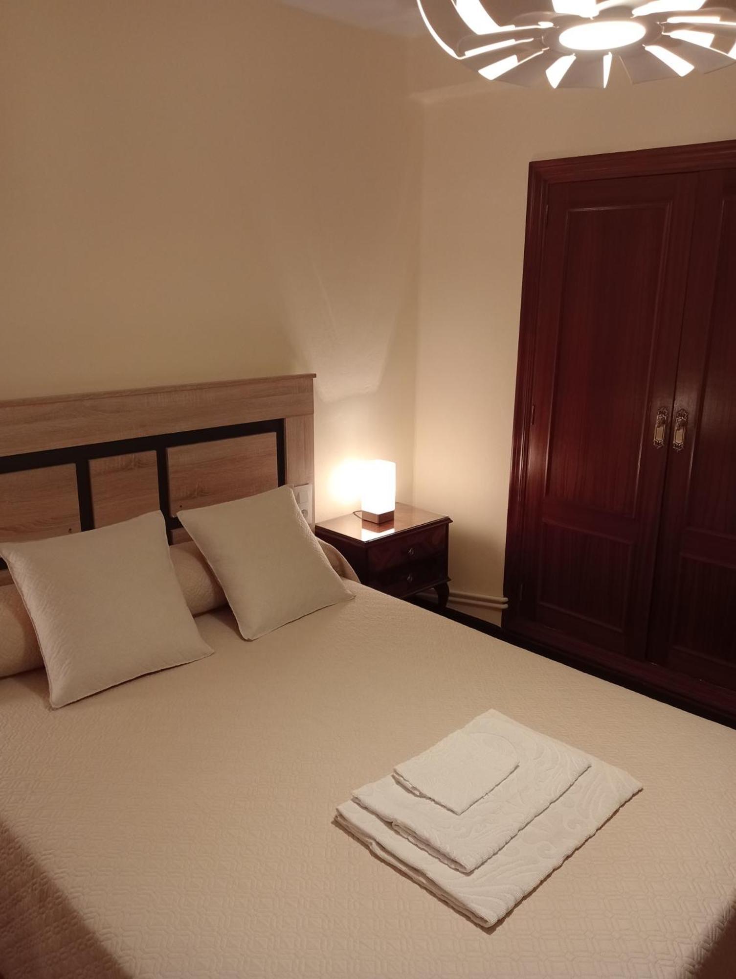 Habitacion Matrimonial Centro Ciudad Oviedo Kültér fotó
